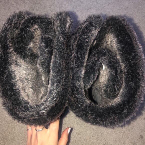 North Face Women’s winer/snow Boots - Picture 4 of 5